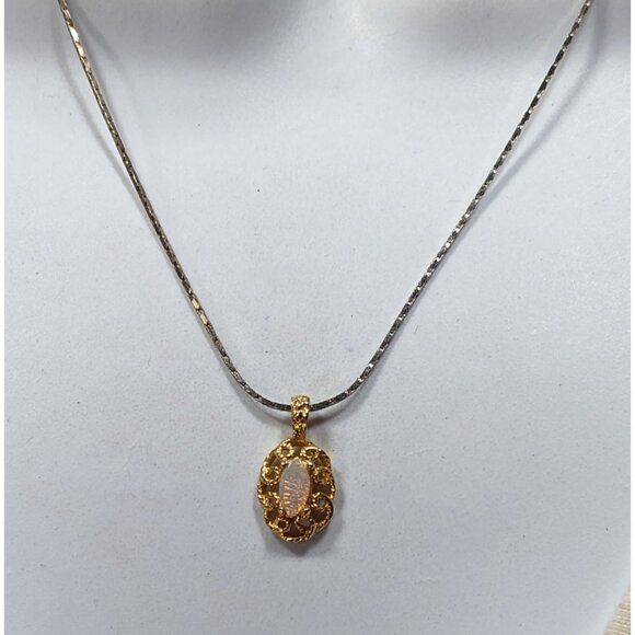 Elegant Oval Faux Opal Gold Tone Pendant Necklace - Picture 4 of 6